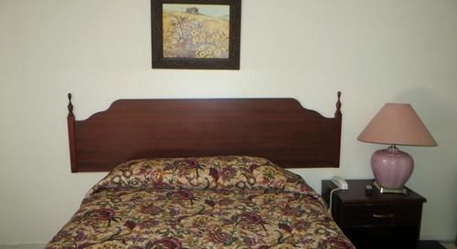 Dry Ridge Motor Inn Екстериор снимка
